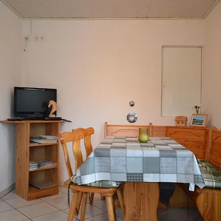 Lele Apartment Lirstal
